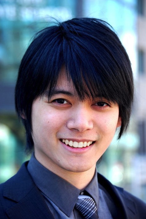 Alex Chuang-Business look